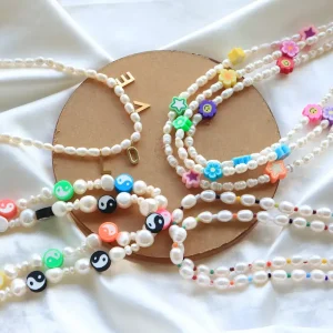 Bead necklace